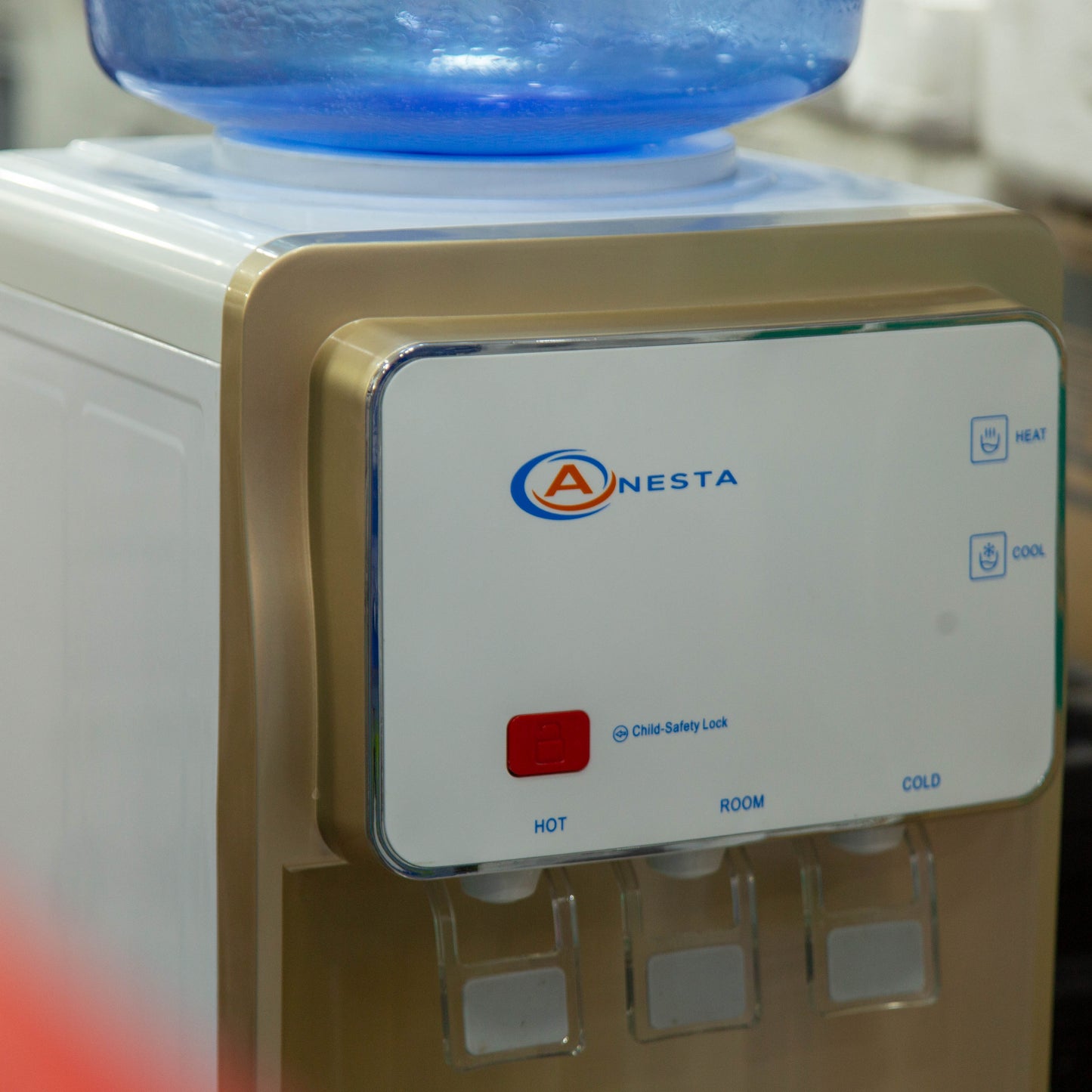DISTRIBUTEUR D’EAU ANESTA
